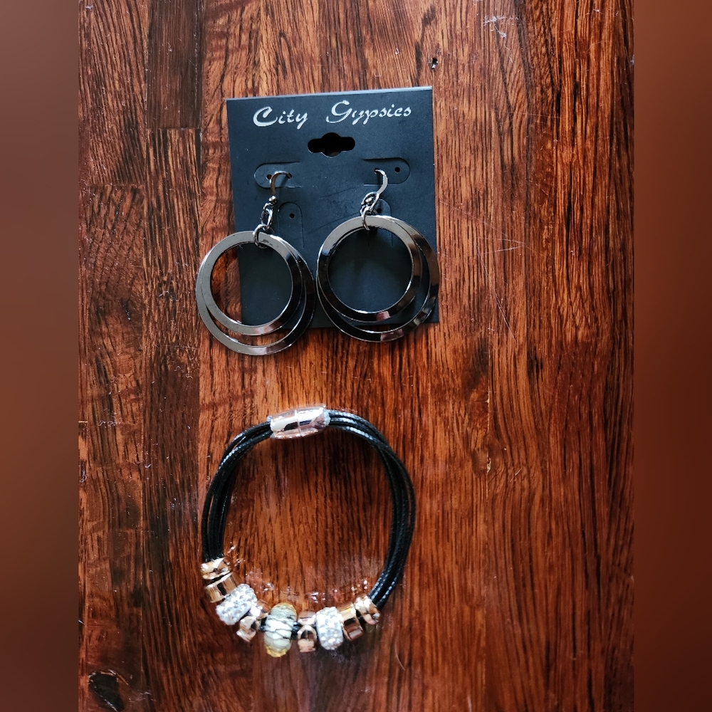 City Gypsies Bracelet & Earrings Set